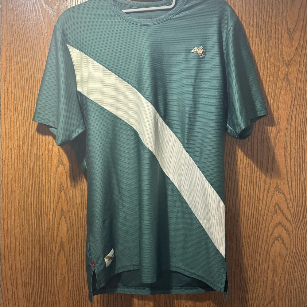 Tracksmith emerald/ivory van cortland tee medium.